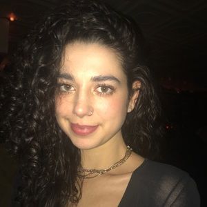 Meet your Posher, Jujulia